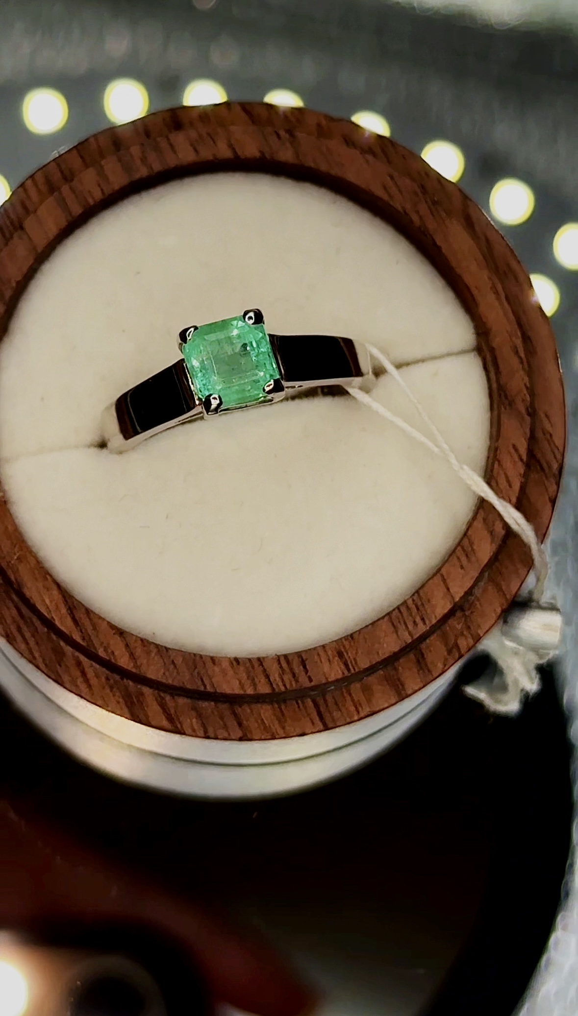 Каблучка з Смарагдом 17.5 - Зображення 6