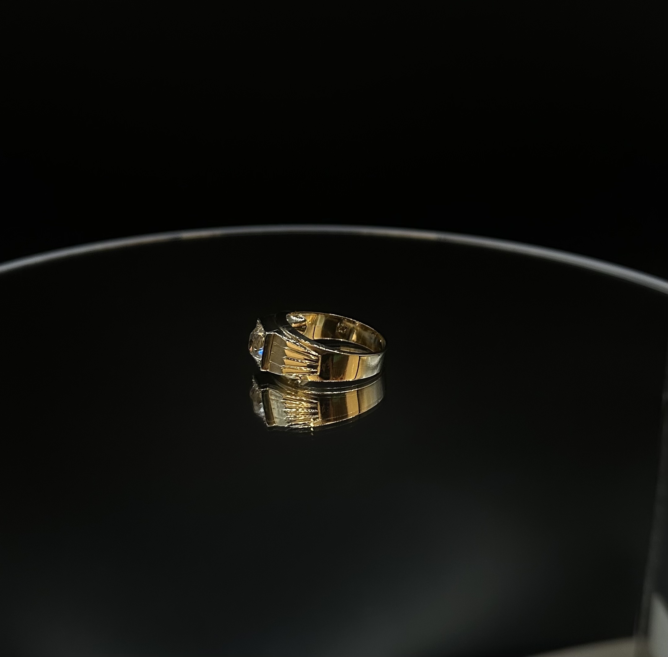 Антикварна золота каблучка (1950-1965 рр.) з білим сапфіром 20,5 - Зображення 3