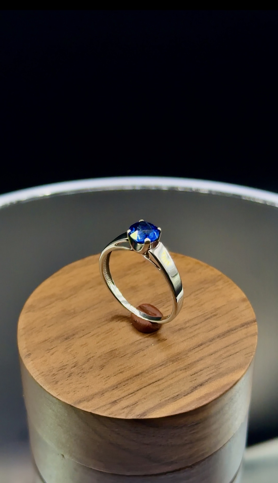 Золота каблучка з сапфіром Royal Blue 17.5 - Зображення 2