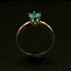 Золота каблучка з апатитом 16.5