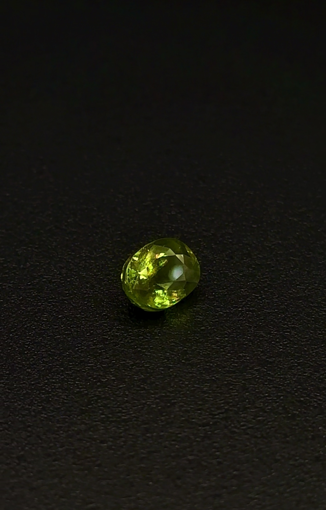 природний сфен (титаніт) 2.40сt - Зображення 2