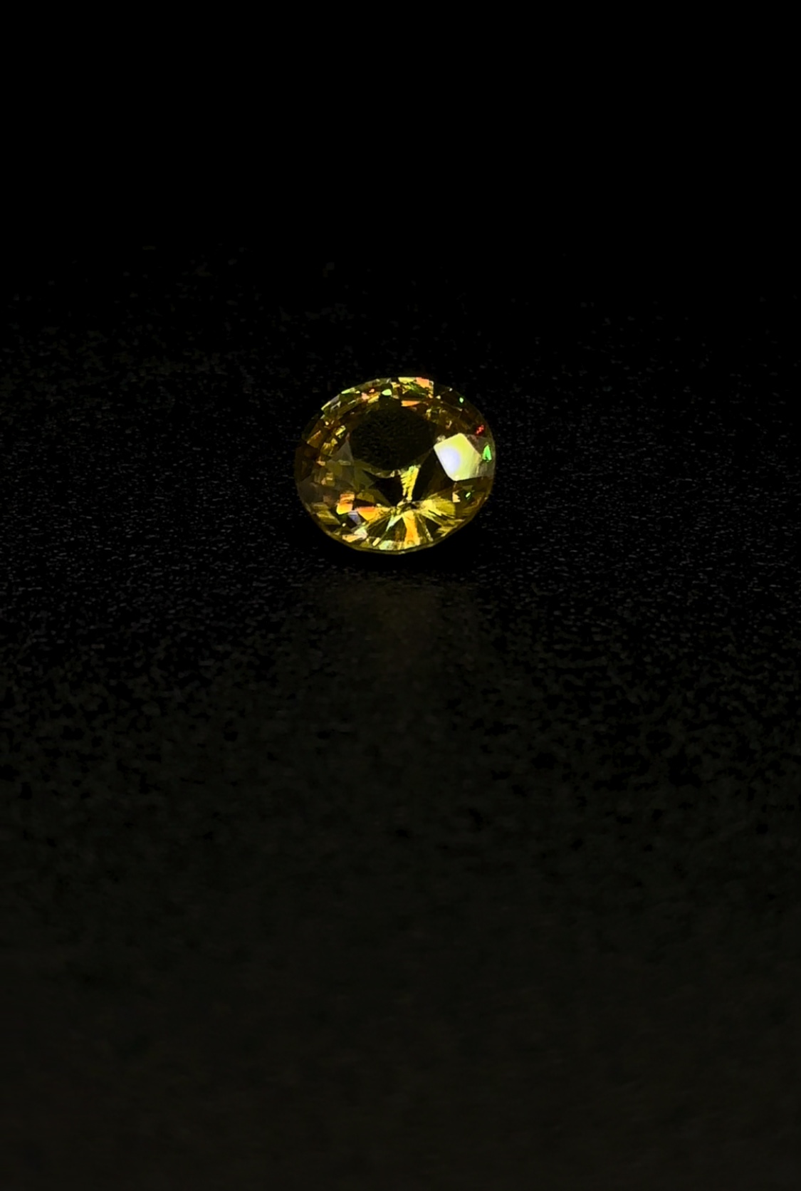 природний сфен (титаніт) 3,95 карата - Зображення 3