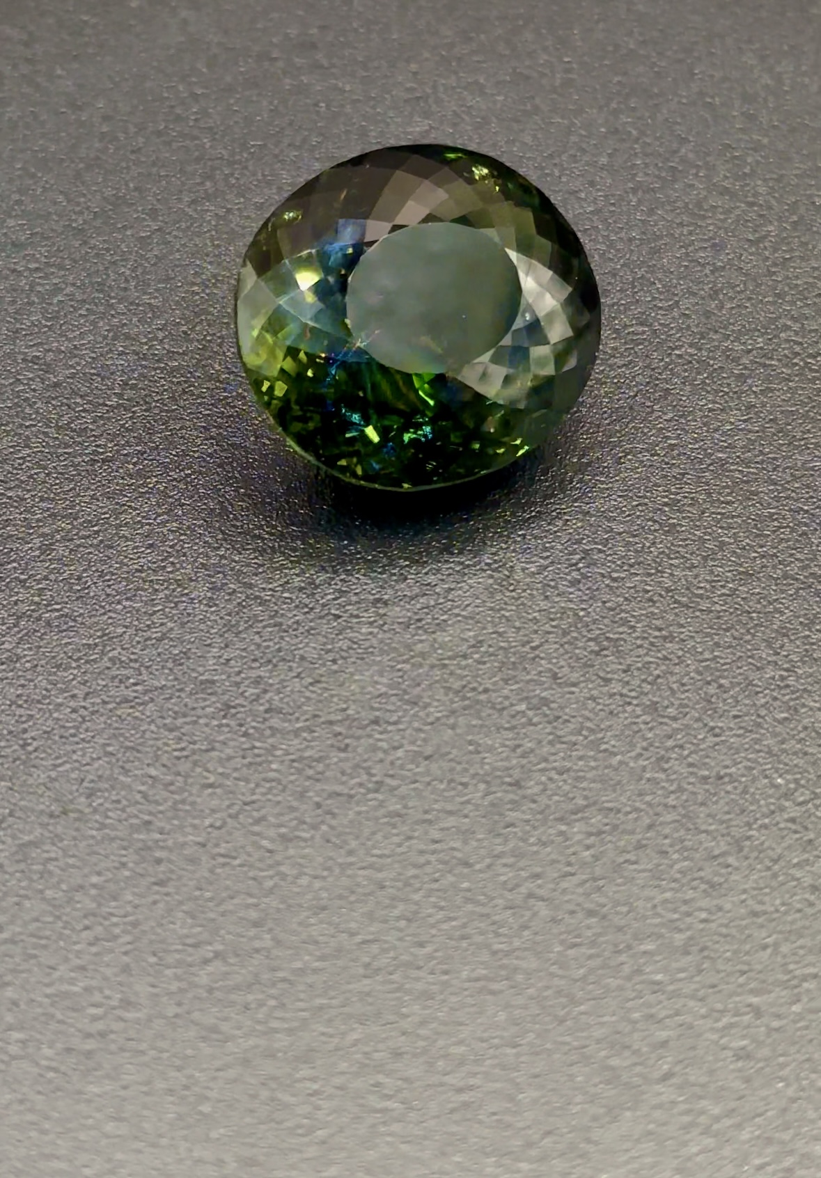 Турмалін (верделіт — зелений турмалін) 54ct