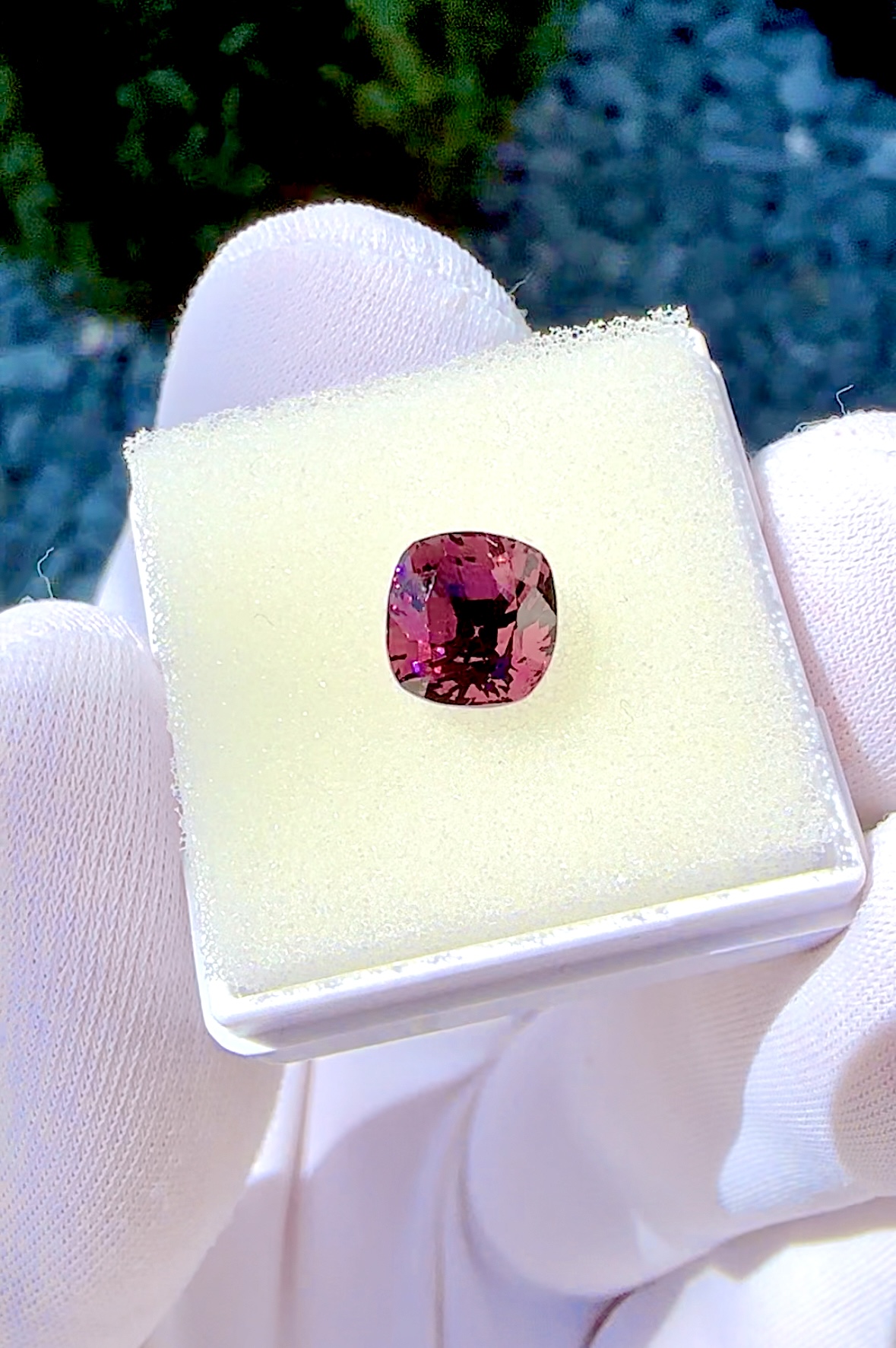 Шпінель 2.35 ct — Бірма