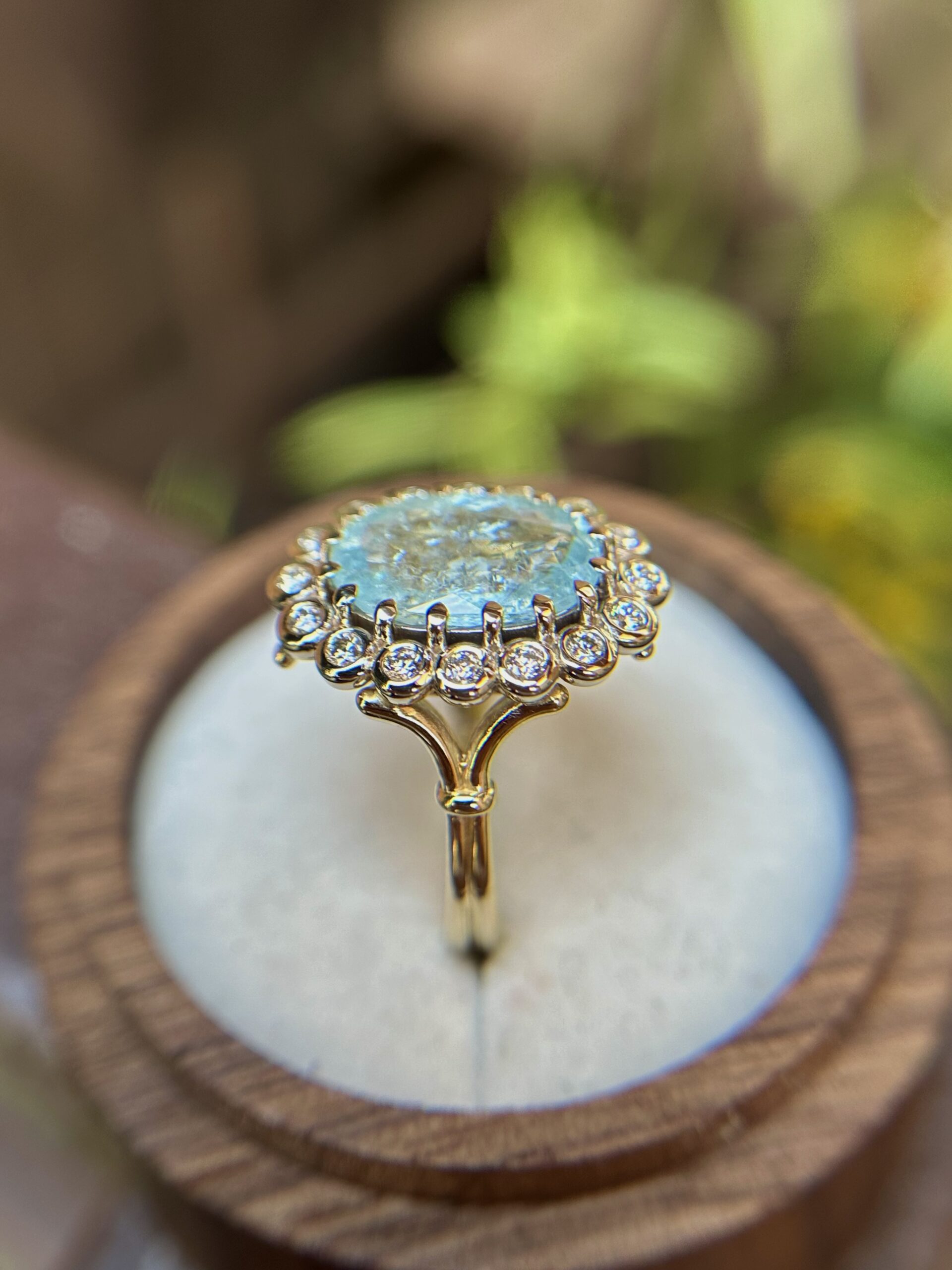 Каблучка з турмаліном Paraiba (Sugar Neon) і діамантами ✨